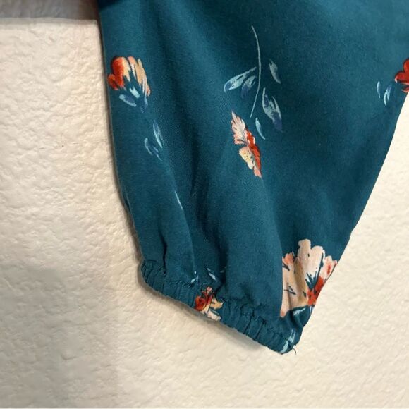 Aeropostale Long Sleeve Floral Wrap-Front Romper Size Small - Picture 13 of 16